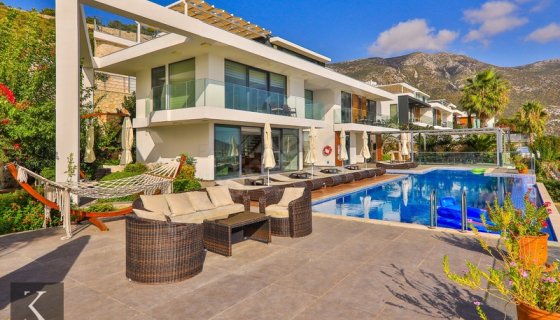 5 yatak odalı Lüks Tatil Villası